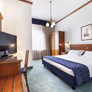 Palace Centro Hotell